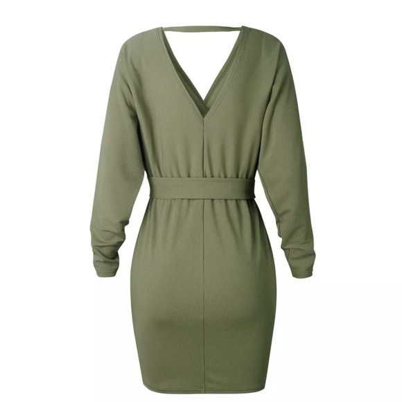 Thin Ribbed V Neck CutOut Back Dress - Picture 6 of 8